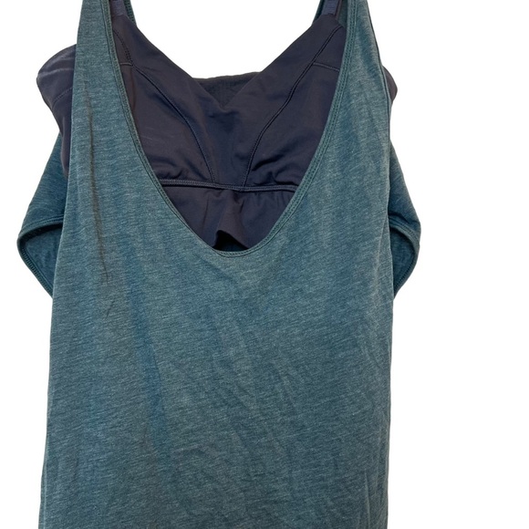 Lululemon Twist and Turn Tank - Picture 4 of 7